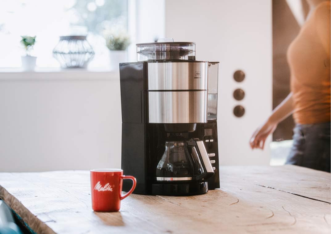 Melitta AromaFresh - Filterkaffeemaschine - mit Glaskanne - integriertes Mahlwerk - Timer Funktion - 10 Tassen - Pure Black