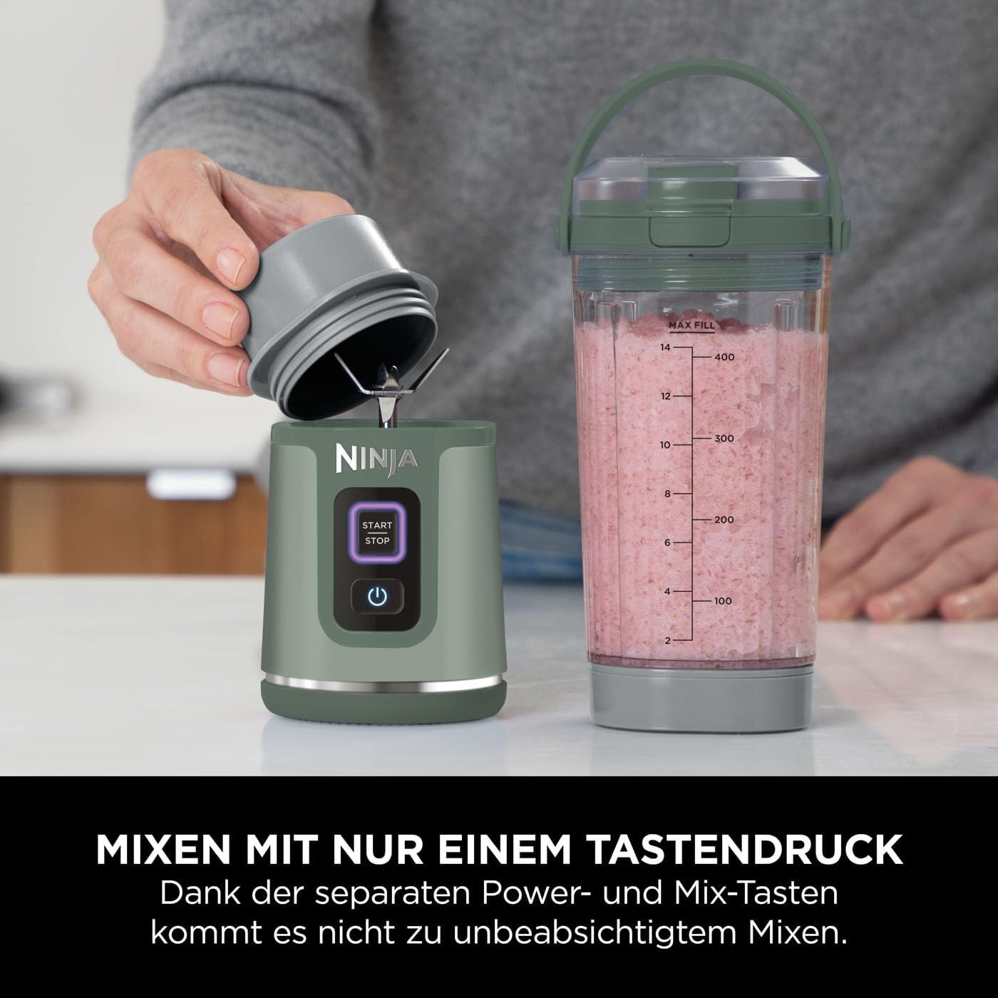 Ninja Blast Tragbarer Mixer / Blender / Smoothie Maker, 530ml Becher, Auslaufsicherer Deckel, Leistungsstarker Mini Standmixer, Kabellos & Wiederaufladbar, Zerkleinert Eis & Obst, Schwarz, BC151EUBK