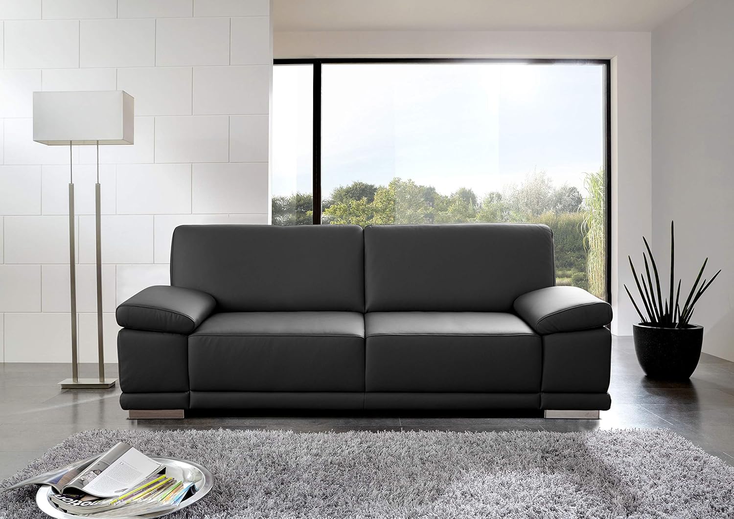 CAVADORE 3,5-Sitzer Sofa Corianne in Kunstleder / Große Ledercouch in hochwertigem Kunstleder und modernem Design / Mit verstellbaren Armlehnen / 248 x 80 x 99 / Schwarz