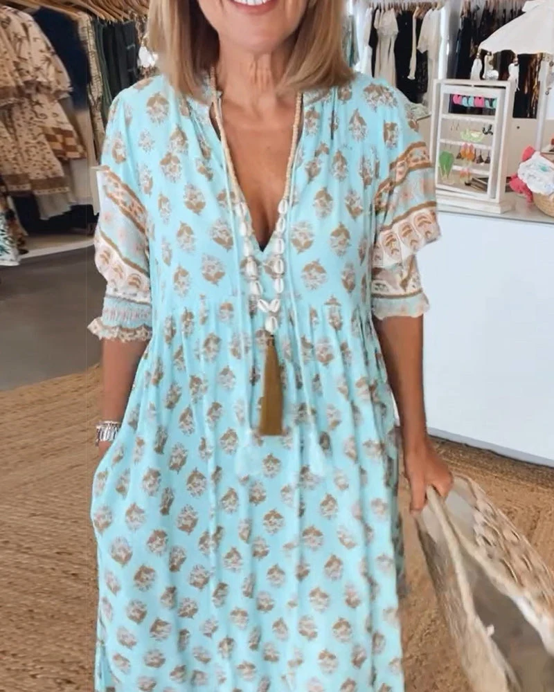 Boho Midikleid f��r Damen mit V-Ausschnitt und Bindeband | Lockeres gestuftes Sommerkleid f��r Freizeit, Alltag und Strand