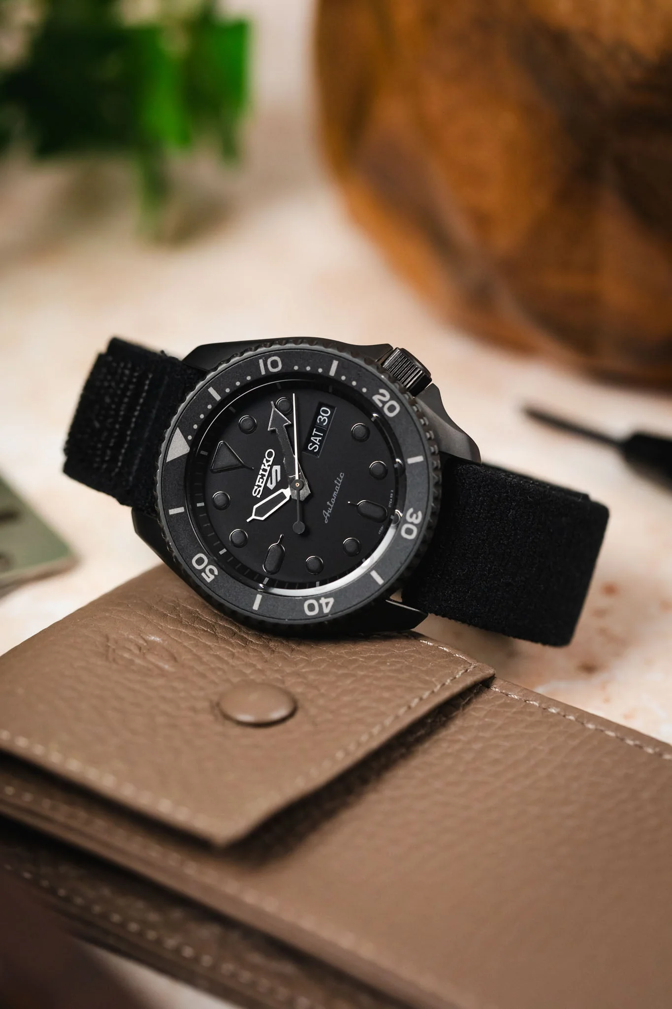Hirsch VOCEM Fabric Watch Strap in BLACK