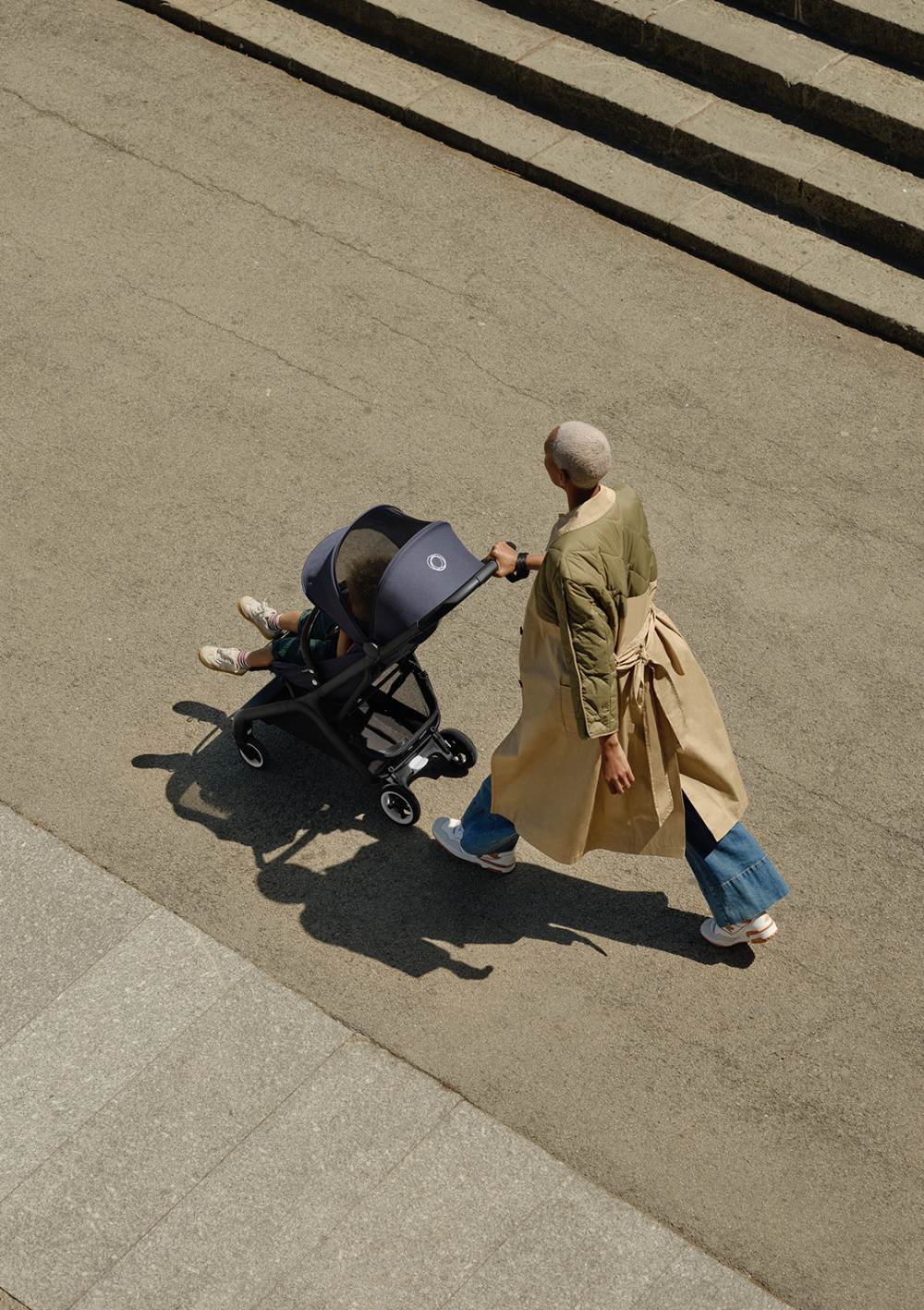 Butterfly Buggy Zwart / Woestijntaupe