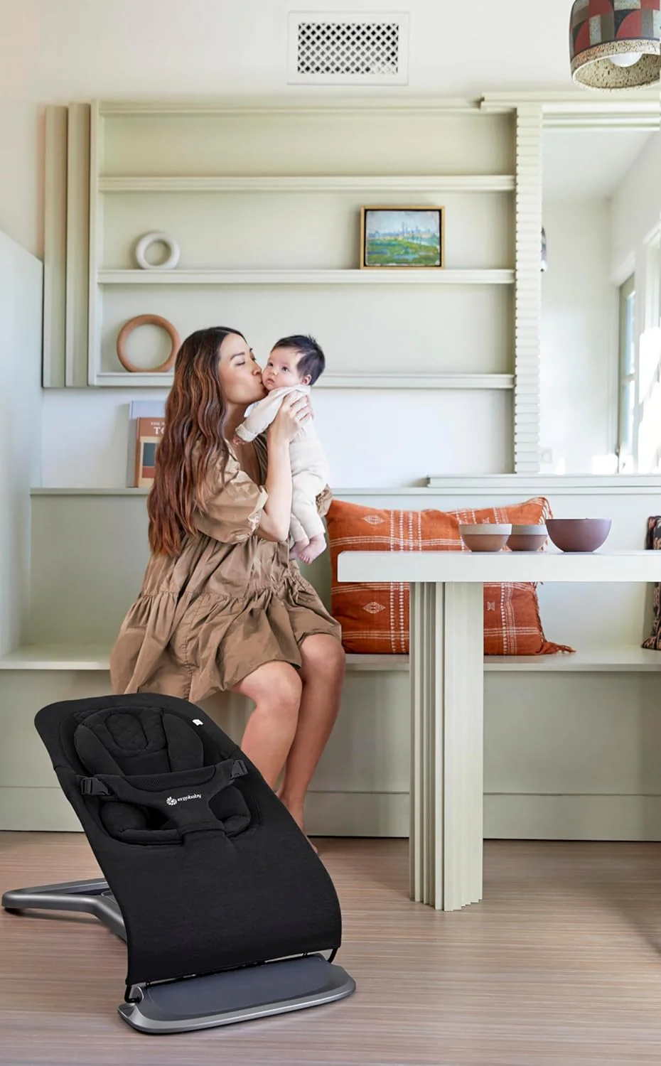 Ergobaby 3-in-1 Evolve Bouncer, Ergonomische wipstoel voor baby's vanaf de geboorte tot peuters, Babyschommel met zitverkleiner voor pasgeborenen (2,5 kg - 13,2 kg), Cream