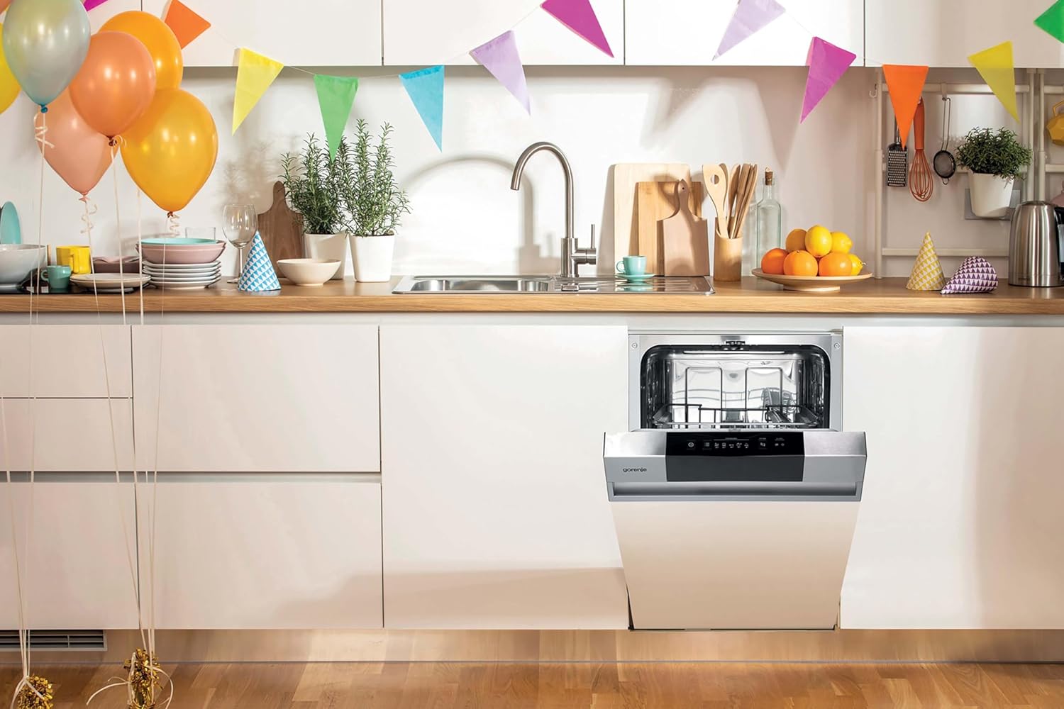 Gorenje GI 520 E15X Teilintegrierbarer Geschirrspüler / 45cm / 9 Maßgedecke / 5 Programme / 1h Reinigungsprogramm / höhenverstellbarer Oberkorb / vollständiger Überlaufschutz, Eingebaut, Edelstahl