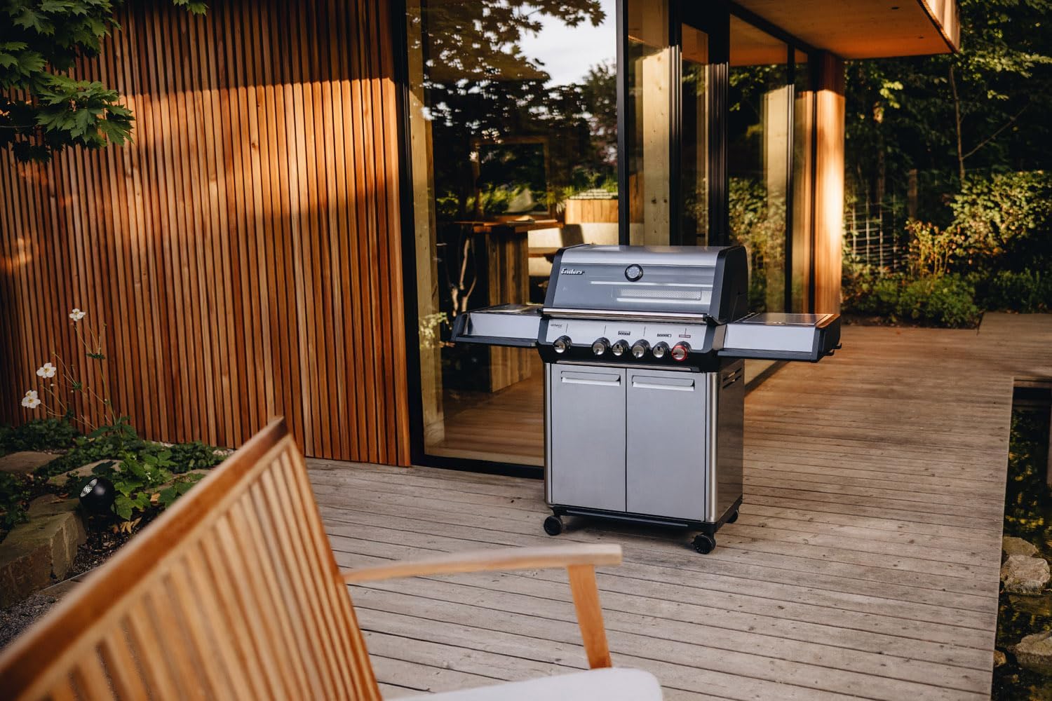 Enders® Gasgrill Monroe Pro 4 SIKR Turbo, 4-Brenner, mit Kocher und Infrarot-Heckbrenner, PanoVision Sichtfenster, Gussrost, Aluguss Grill, 800 °C TURBO ZONE™, SIMPLE CLEAN™, #8362