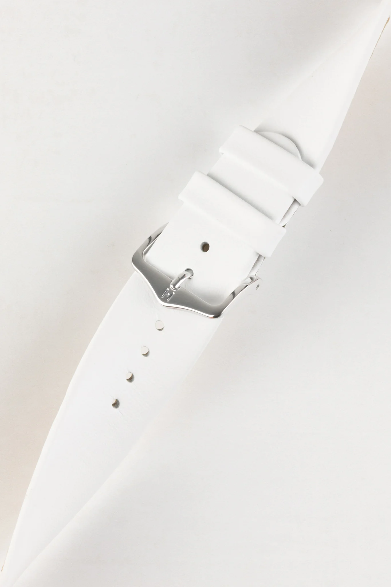 Hirsch SCANDIC Calf Leather Watch Strap in WHITE