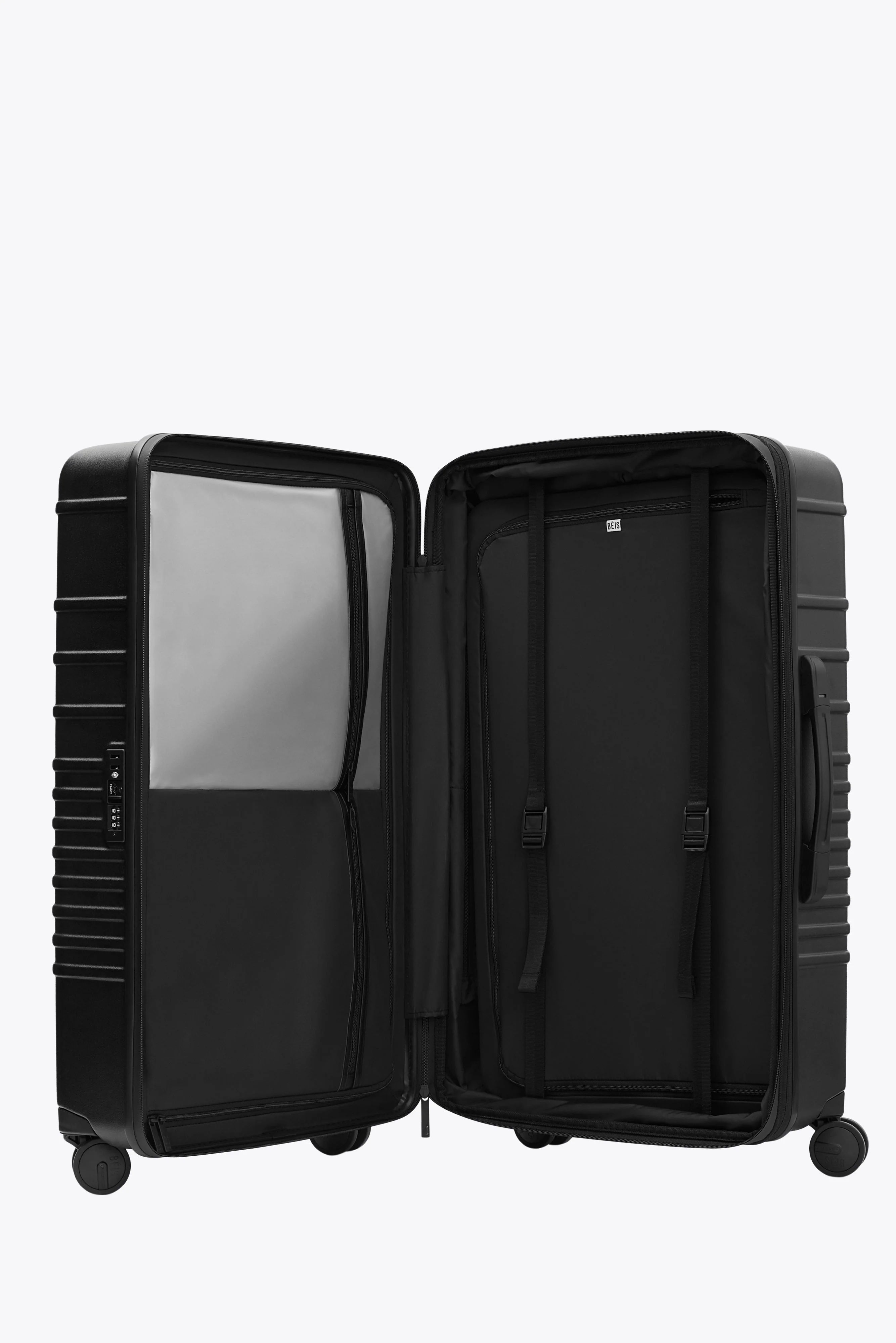De Large Check-In Roller in All Black