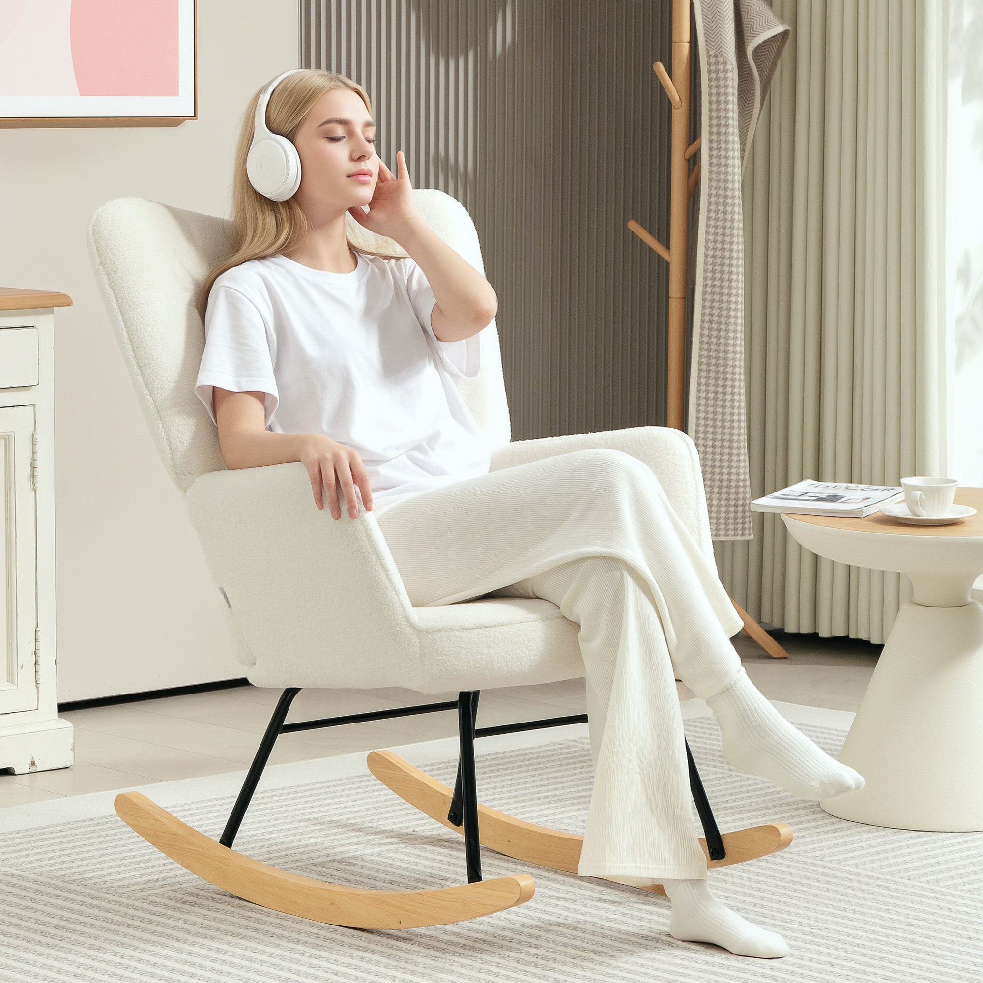 Schommelstoel in Berbervlies Look met Armleuningen, Ergonomische Stoel met Houten Glijders, voor Woonkamer, Slaapkamer, Wit