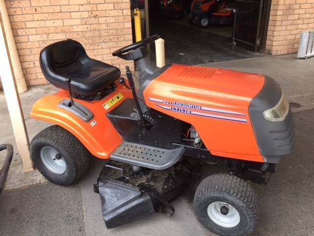 Carburetor For Husqvarna LT1538B LT1538C LT1538D Lawn Tractor Mowers