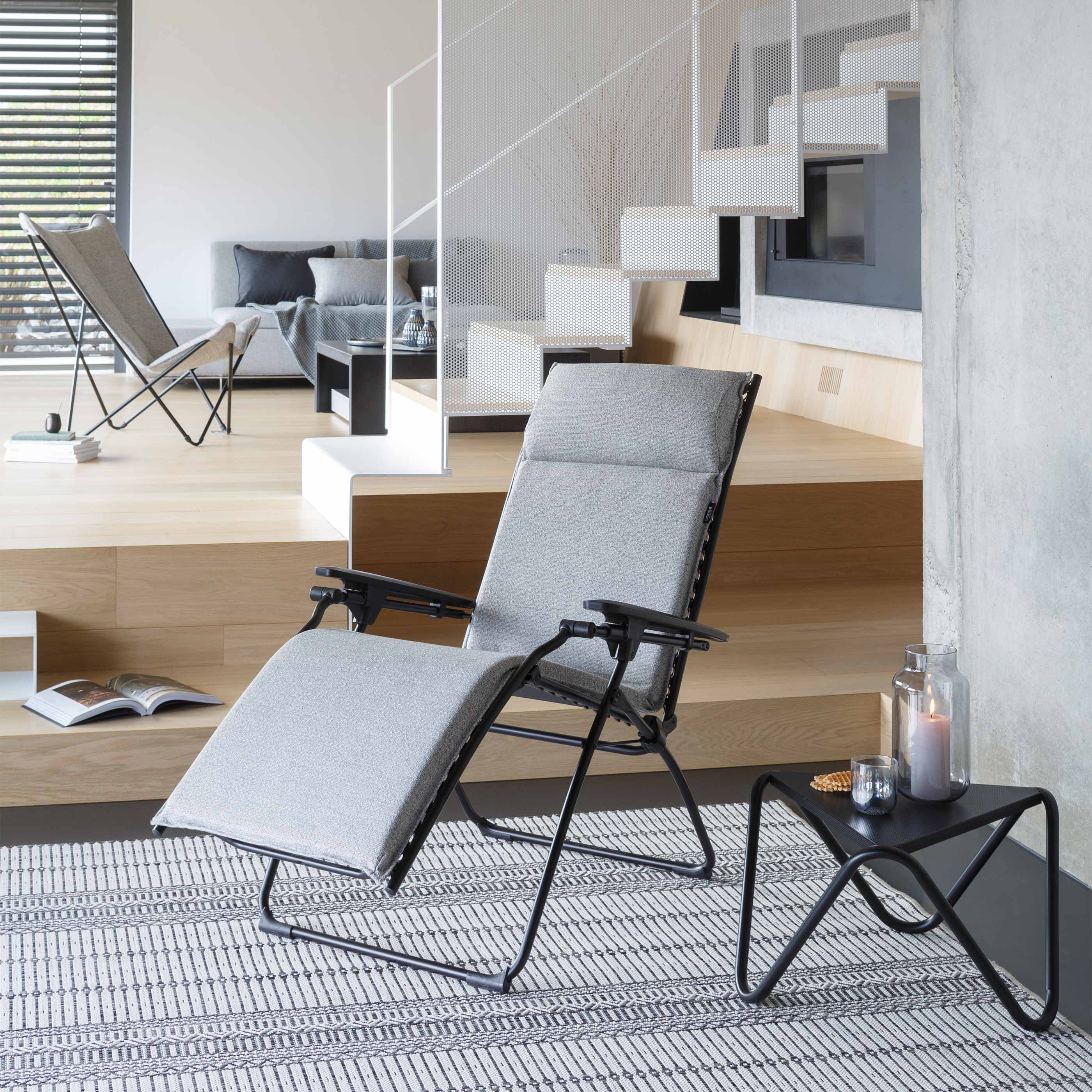 Bayanne Relaxstoel �C Ergonomisch Ontwerp voor Ultieme Binnen- en Buitenontspanning