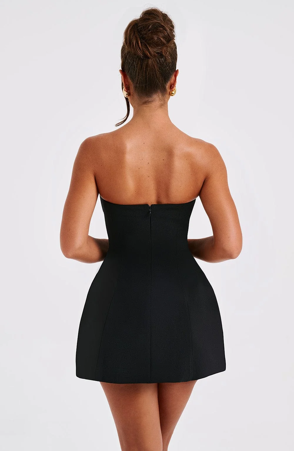 Tr?gerloses Cocktail-Minikleid mit Ballonrock f��r Damen