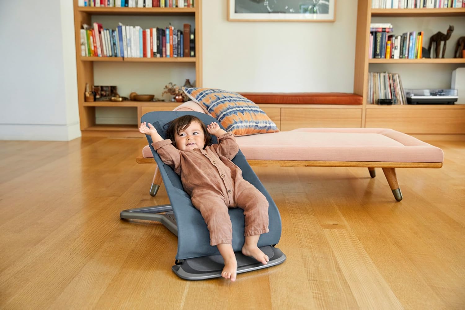 Ergobaby 3-in-1 Evolve Bouncer, Ergonomische Babywippe für Neugeborene ab Geburt bis zum Kleinkind, Babyschaukel mit Neugeboreneneinsatz (2,5 kg - 13,2 kg), Cream