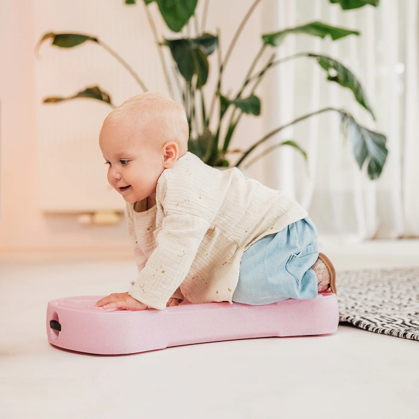 2025 Scoot and Ride My First 3-in-1 Babywalker & Glijder in Roze