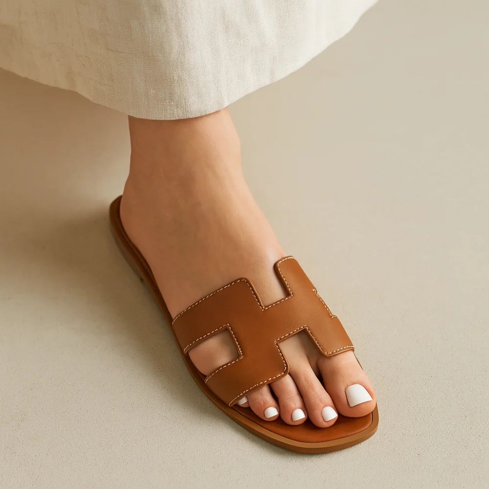 Flache, atmungsaktive Ledersandalen f��r Damen