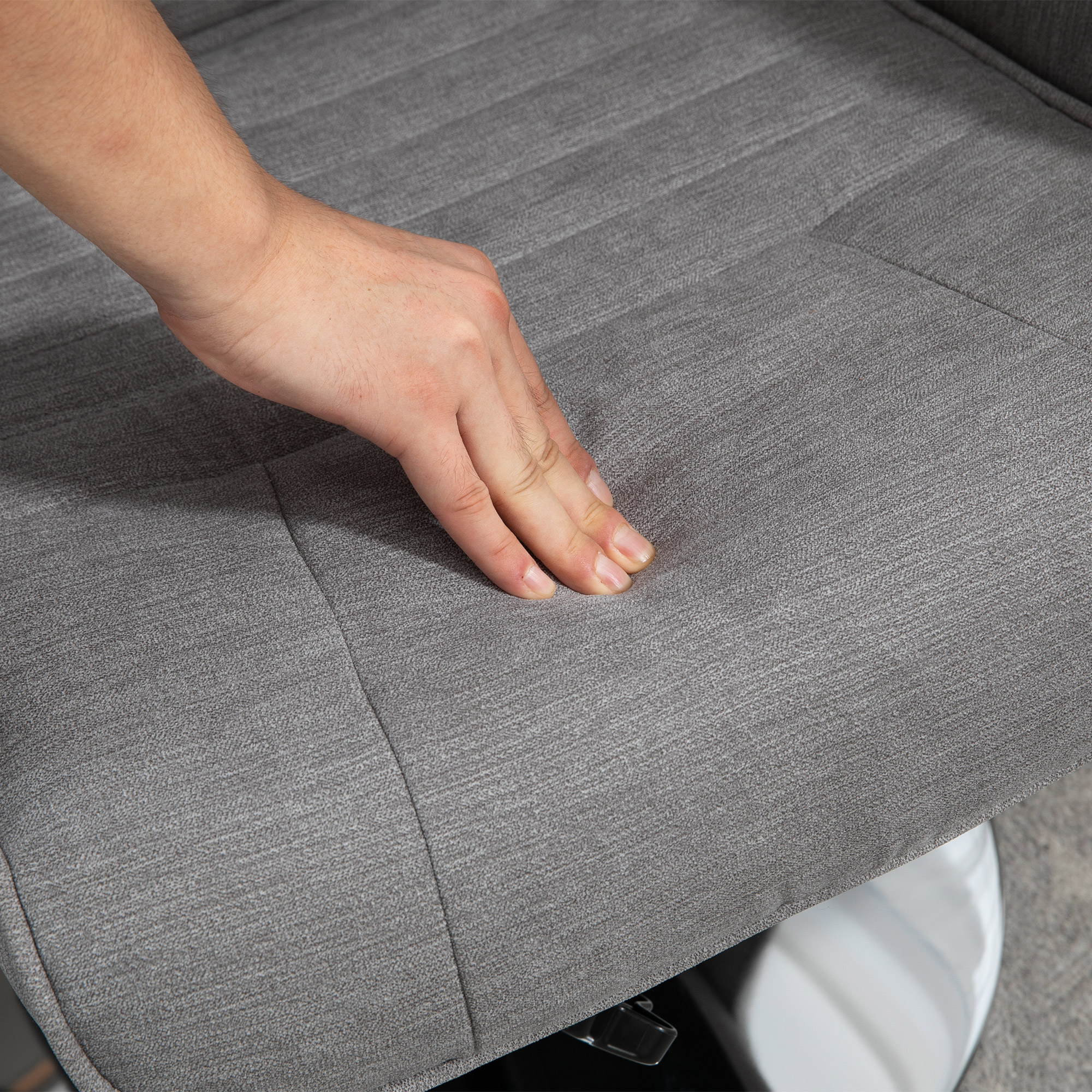Relaxstoel met Voetenbank, Draaibaar, Kantelbare Rugleuning, Belastbaar tot 150 kg, 69 x 71 x 104 cm, Grijs