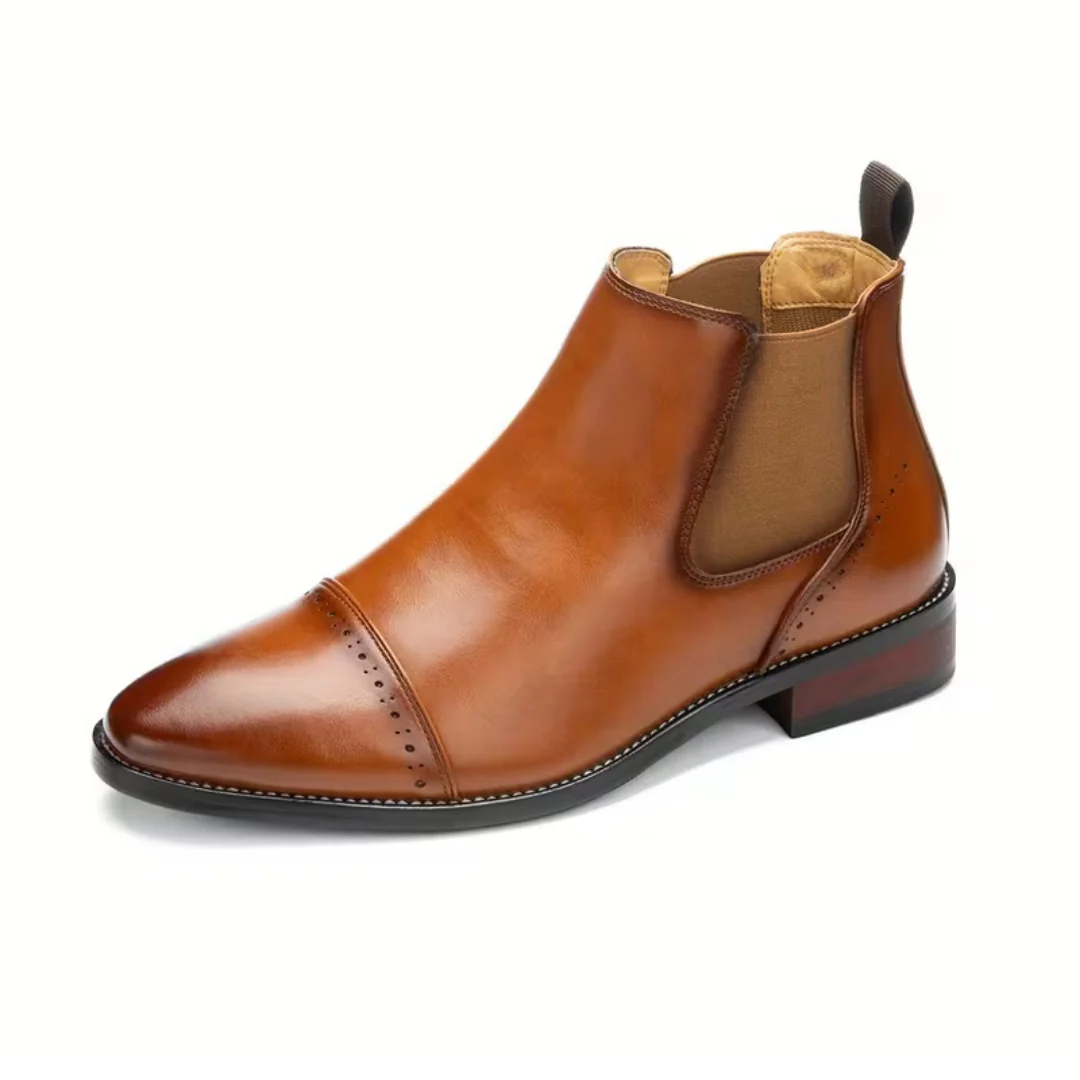 Men��s Brown Chelsea Boots �C Cap Toe Detail