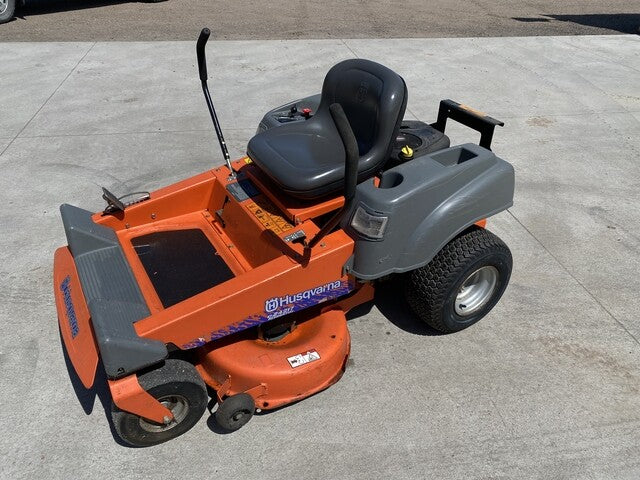 Carburetor For Husqvarna CZ4217 Lawn Mower 968999246