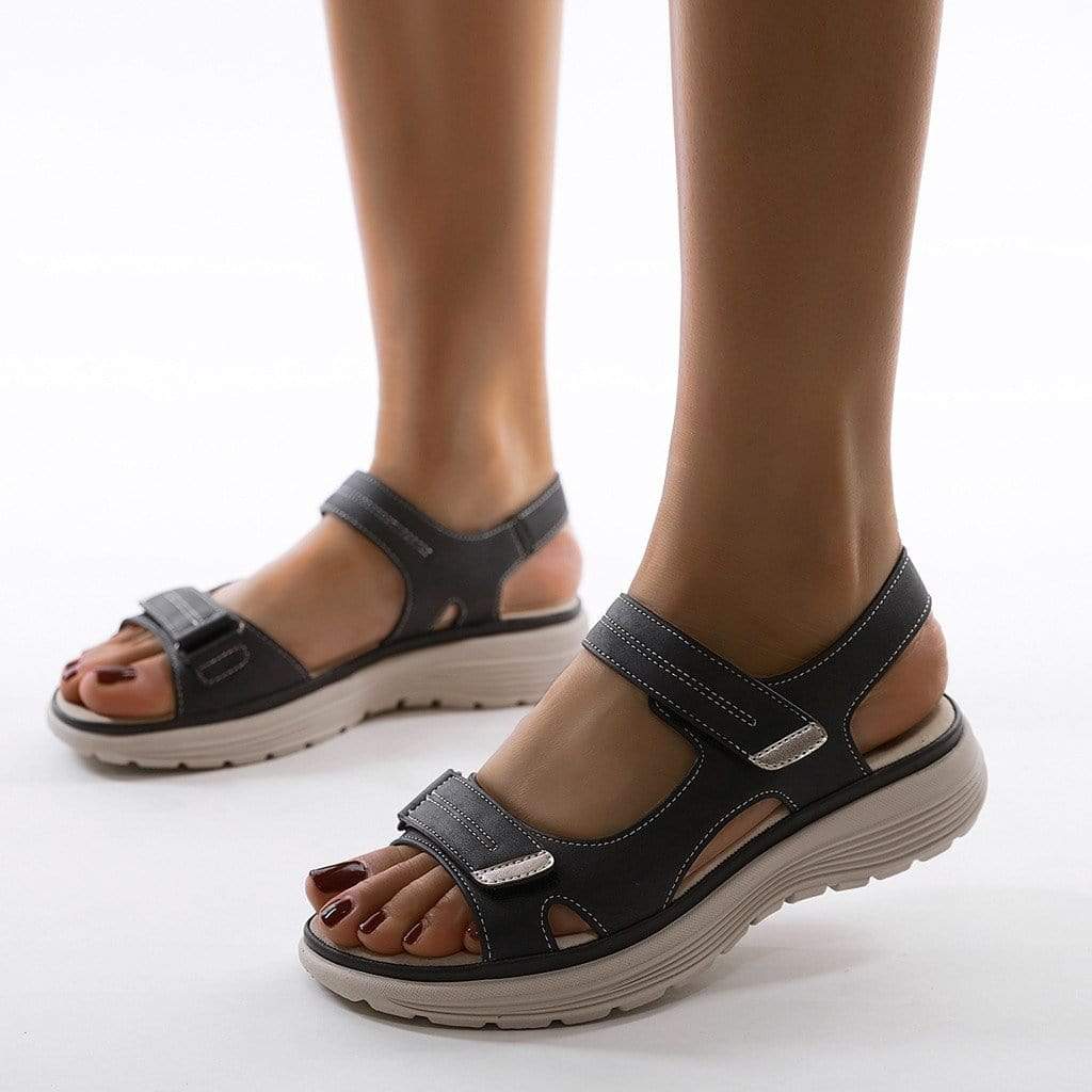 Ortop?diske sandaler til kvinder med justerbare remme og st?tte