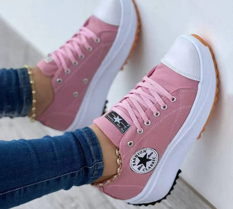 Trendige Chunky-Sneaker f��r den Alltag