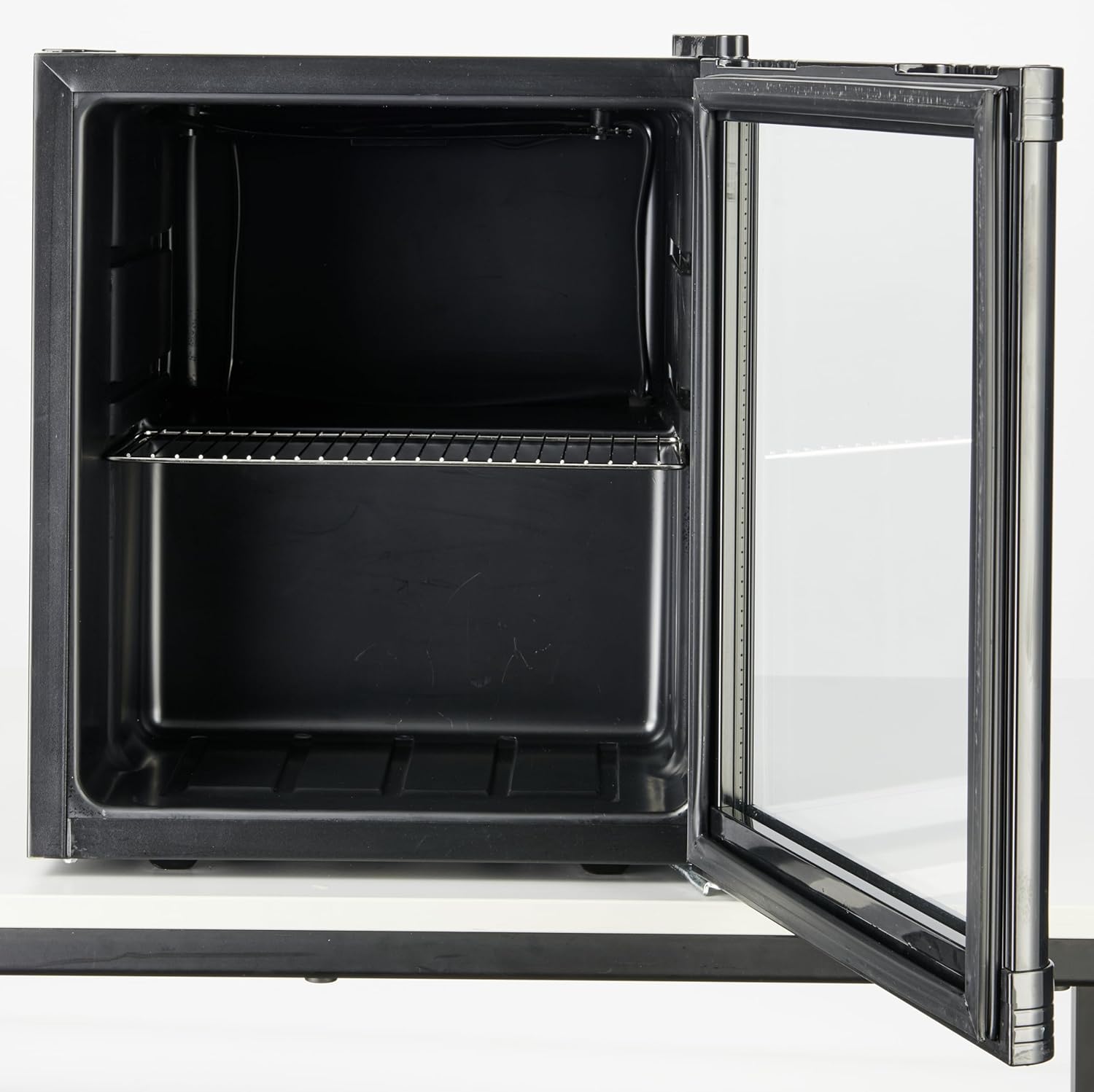 METRO Professional Minibar vitré/Réfrigérateur GPC1046, verre/acier inoxydable, 43 x 48 x 51.5 cm, 46 L, froid ventilé, noir