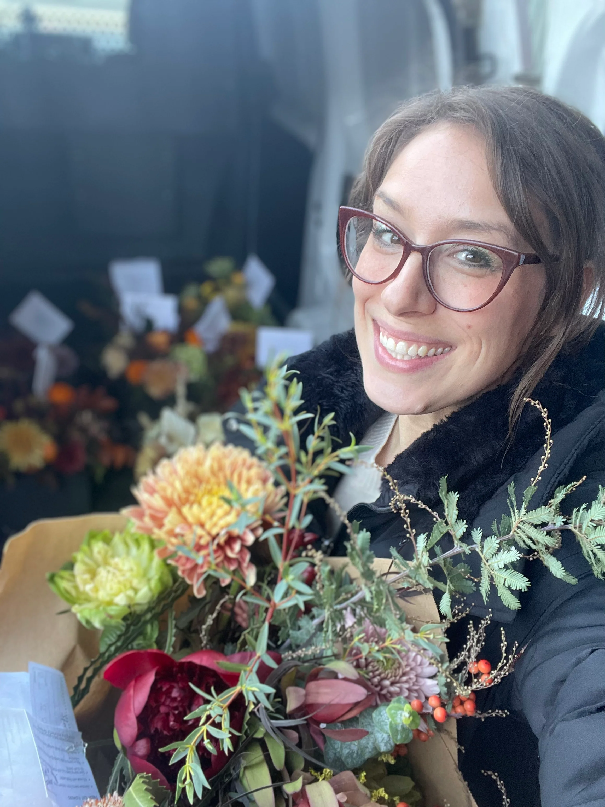 NEW! WEST SEATTLE | Friday Flower Therapy