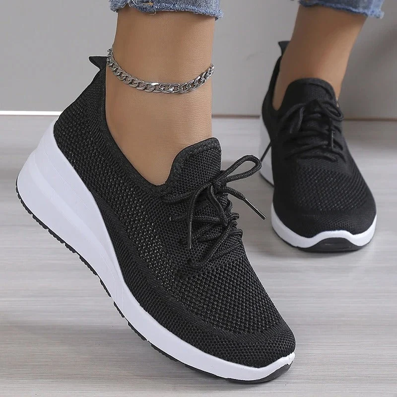 Damen Sneaker mit Keilabsatz und Plateau �C Atmungsaktives Mesh