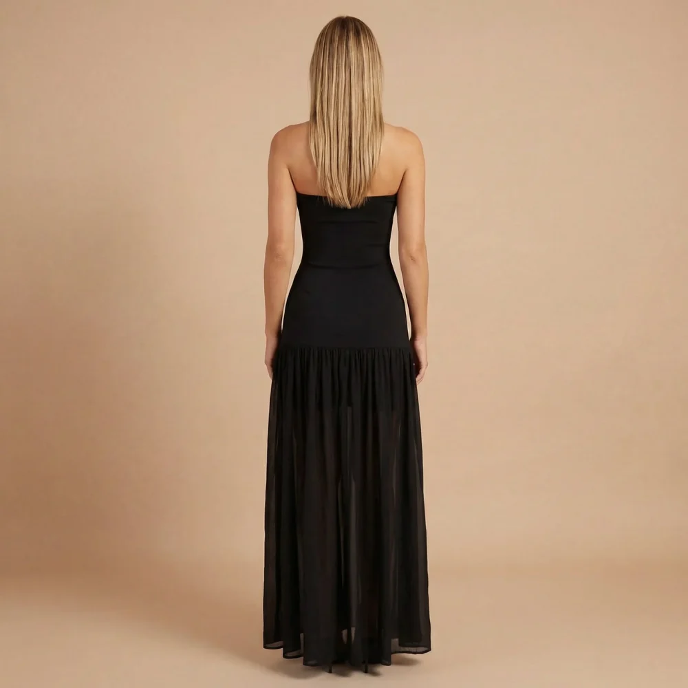 Tr?gerloses Maxi-Kleid f��r Hochzeitsg?ste mit Schlitz