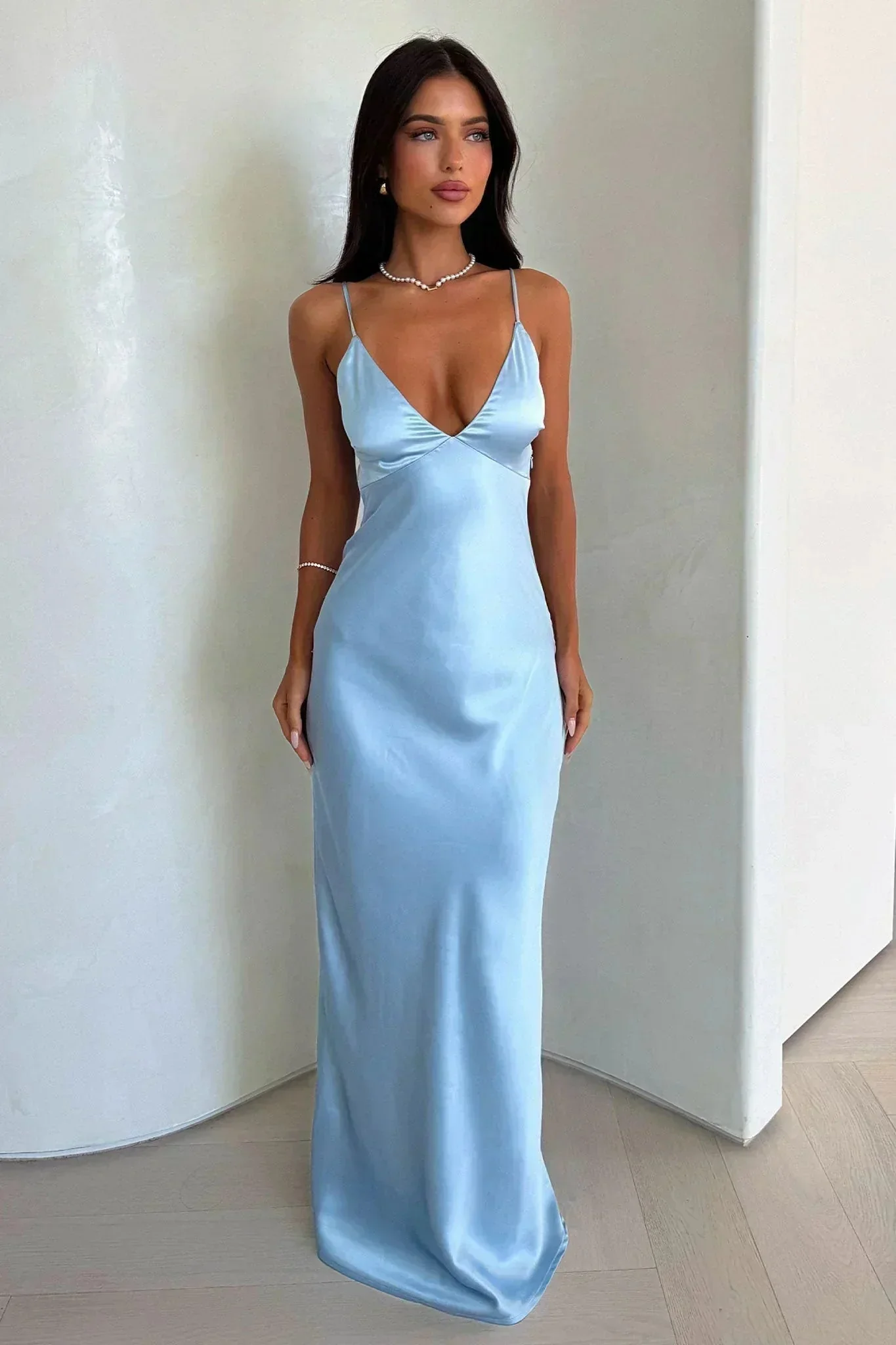 Damen Satin-Maxikleid | Flie?endes langes Kleid mit dezentem Glanz und seitlichem Rei?verschluss | Regular Fit f��r festliche