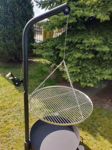 Grill ogrodowy żuraw na wysięgniku ruszt nierdzewny palenisko trójnóg