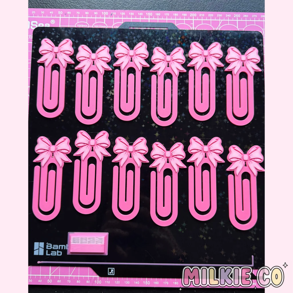 Bow Jumbo Paperclips