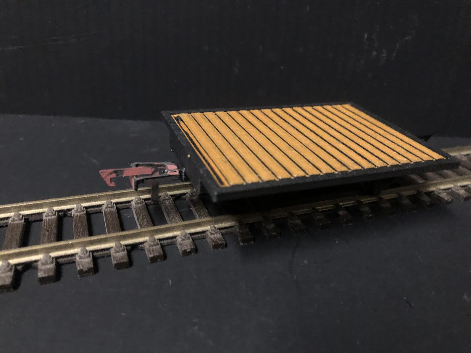 O-16.5 / NG7 flat bed Wagon Kit Pre-Coloured, POM Wheels Included - EZ-PZ Range