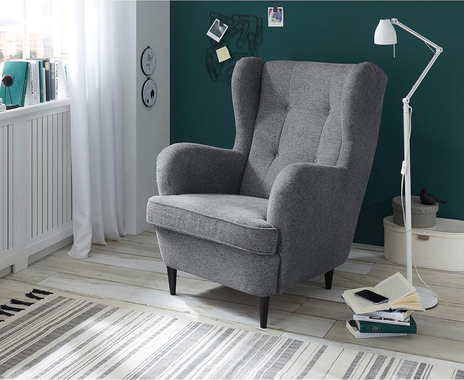 OSKAR Ohrensessel mit geknöpfter Polsterung, Anthrazit - Vintage Wohnzimmer Sessel mit Massivholz Füßen - 78 x 102 x 98 cm (B/H/T)