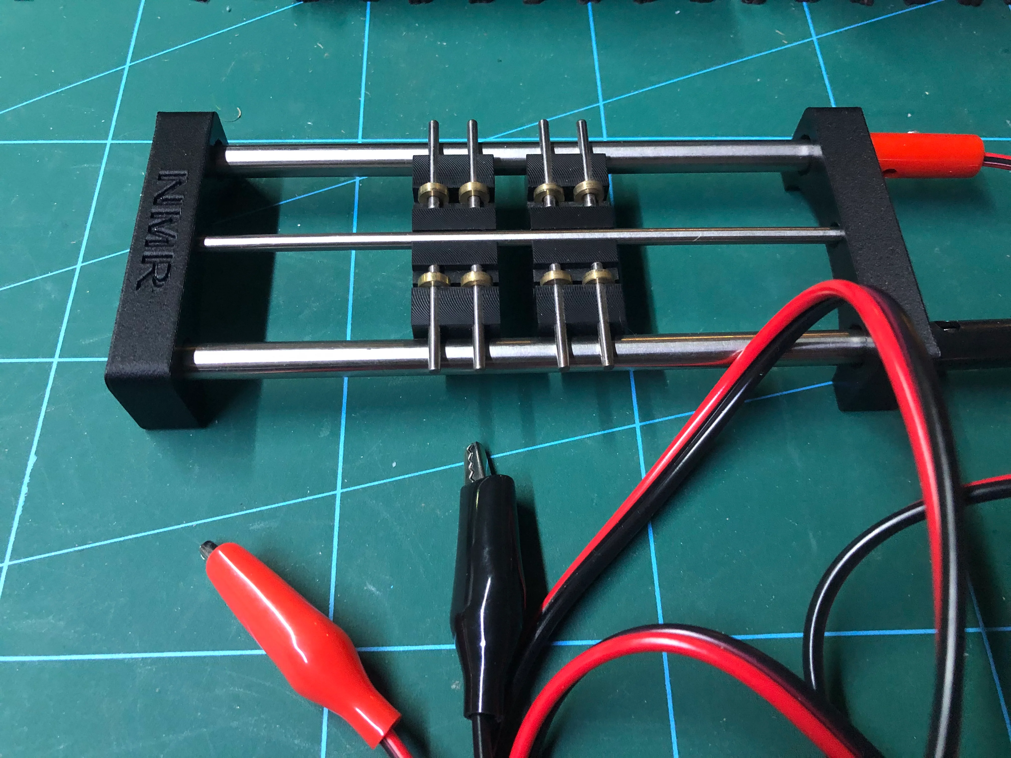 Short Rolling Road for OO Gauge 0-4-0 Locomotives – Ideal for Shunters