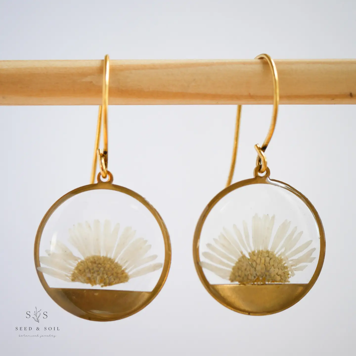 Seed & Soil Botanical Jewelry | Horizon Earings
