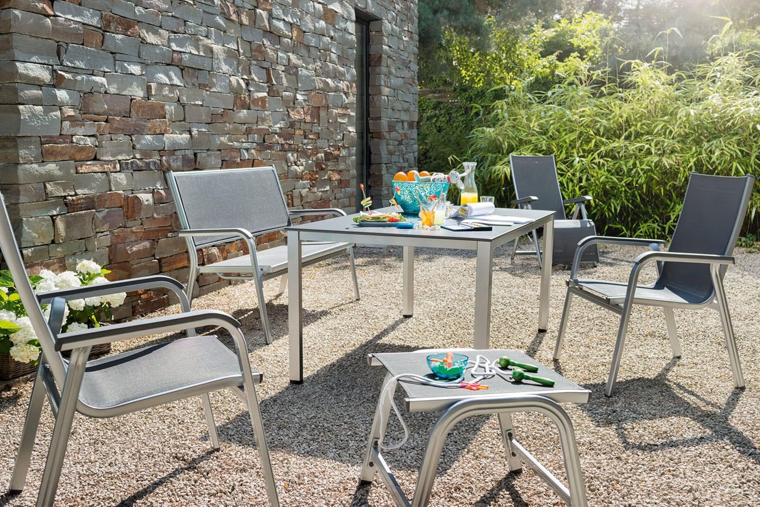 Kettler Basic Plus Advantage Relaxliege Aluminium - praktische Klappliege - Liegestuhl verstellbar & leicht zusammenklappbar - wetterfeste Gartenmöbel - silber/anthrazit