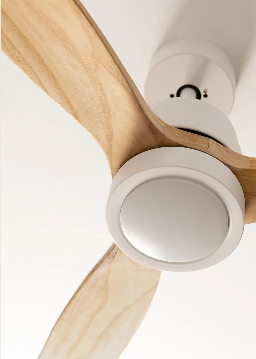 WINDSTYLANCE NATURAL WOOD, Ventilateur de plafond avec lumière, Wifi et télécommande, 6 vitesses