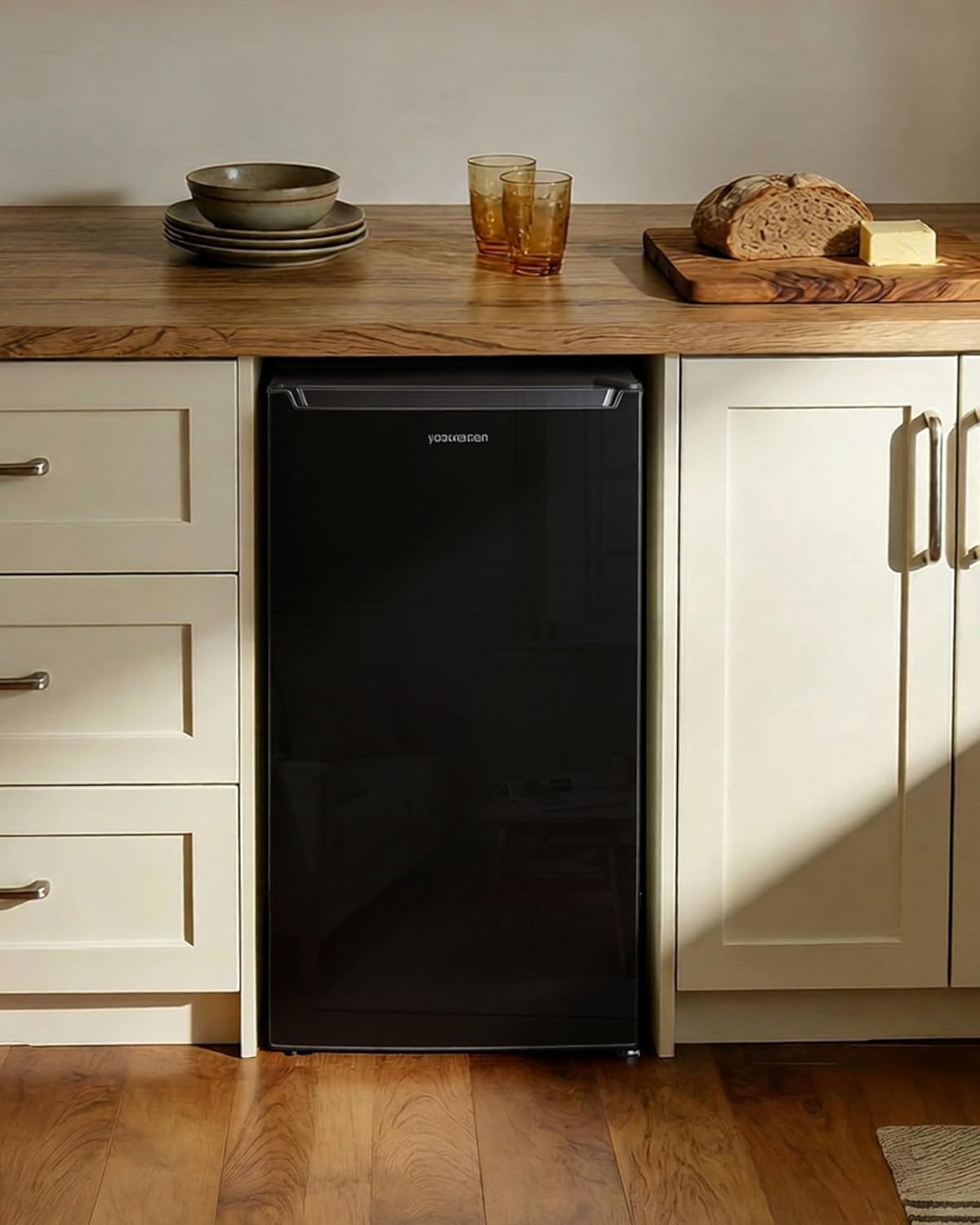 Upstreman 85L Kühlschrank Ohne Gefrierfach, 0-12°C 5-stufige Temperaturregelung, LED-Beleuchtung, 39 dB Leise, Energiesparender Vollraumkühlschrank für Schlafzimmer Büro Küche, CR85-Schwarz