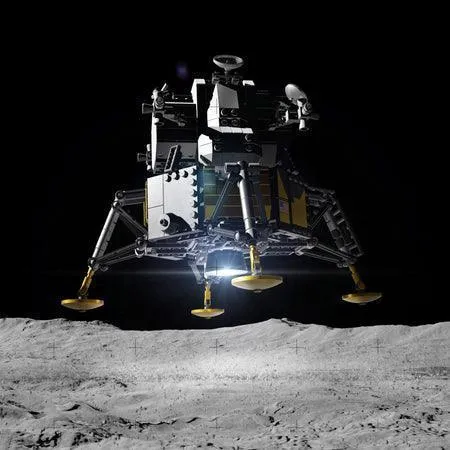 2025 LEGO NASA Apollo 11 Lunar Lander 10266 Creator Expert