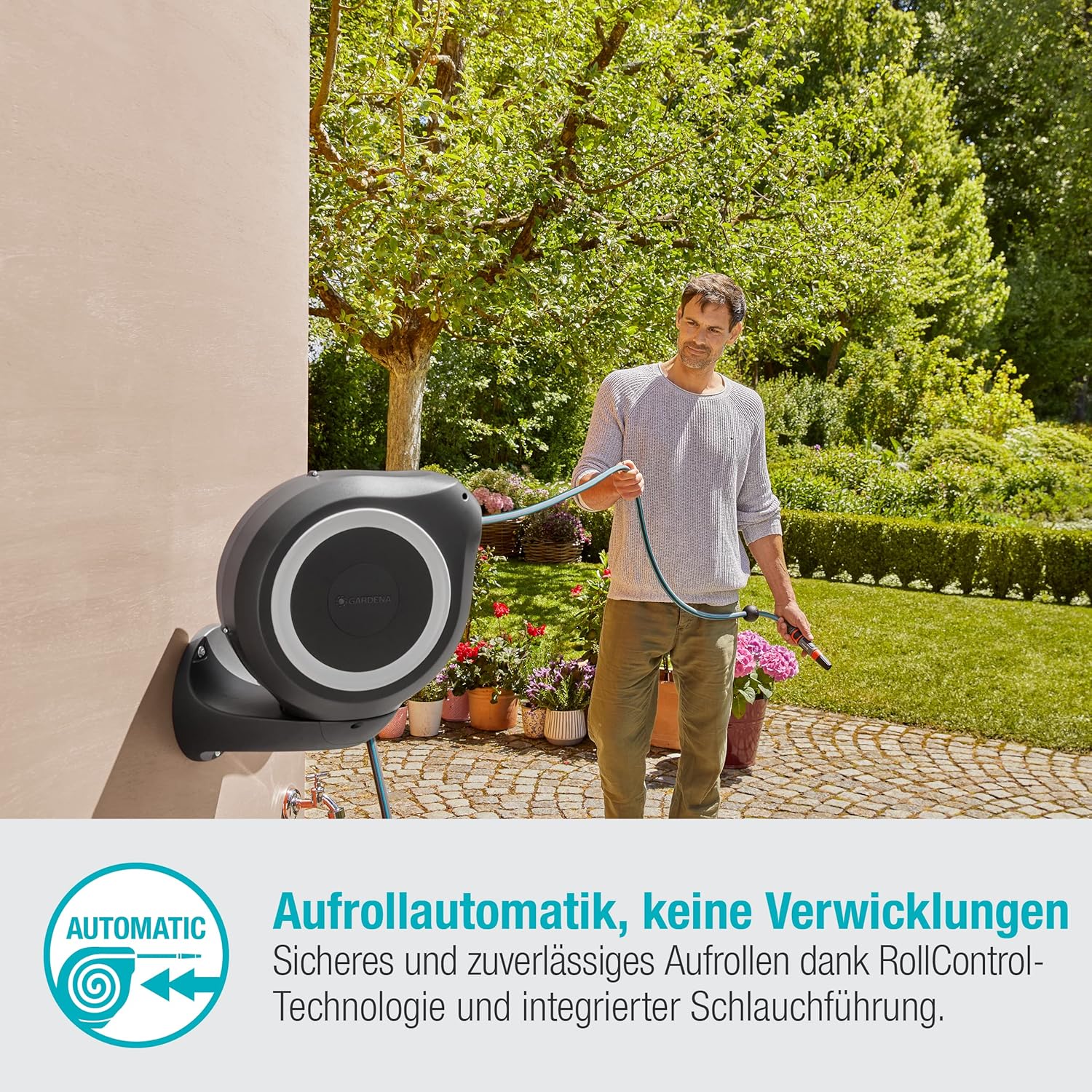 Gardena Wand-Schlauchbox RollUp M 20 m: Flexible Bewässerung für mittelgroße Gärten, schwenkbare Schlauchtrommel, mit Wandhalterung, Systemteilen und Spritze inkl. 20 m Gardena Schlauch (18612-20)