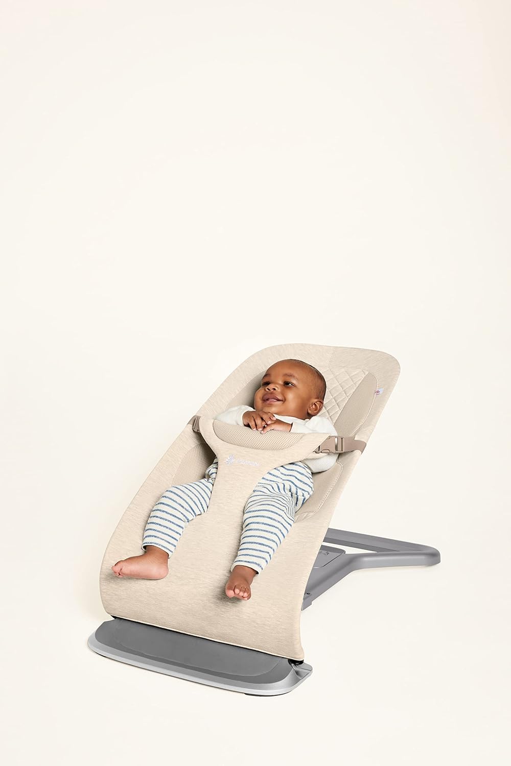 Ergobaby 3-in-1 Evolve Bouncer, Ergonomische Babywippe für Neugeborene ab Geburt bis zum Kleinkind, Babyschaukel mit Neugeboreneneinsatz (2,5 kg - 13,2 kg), Cream