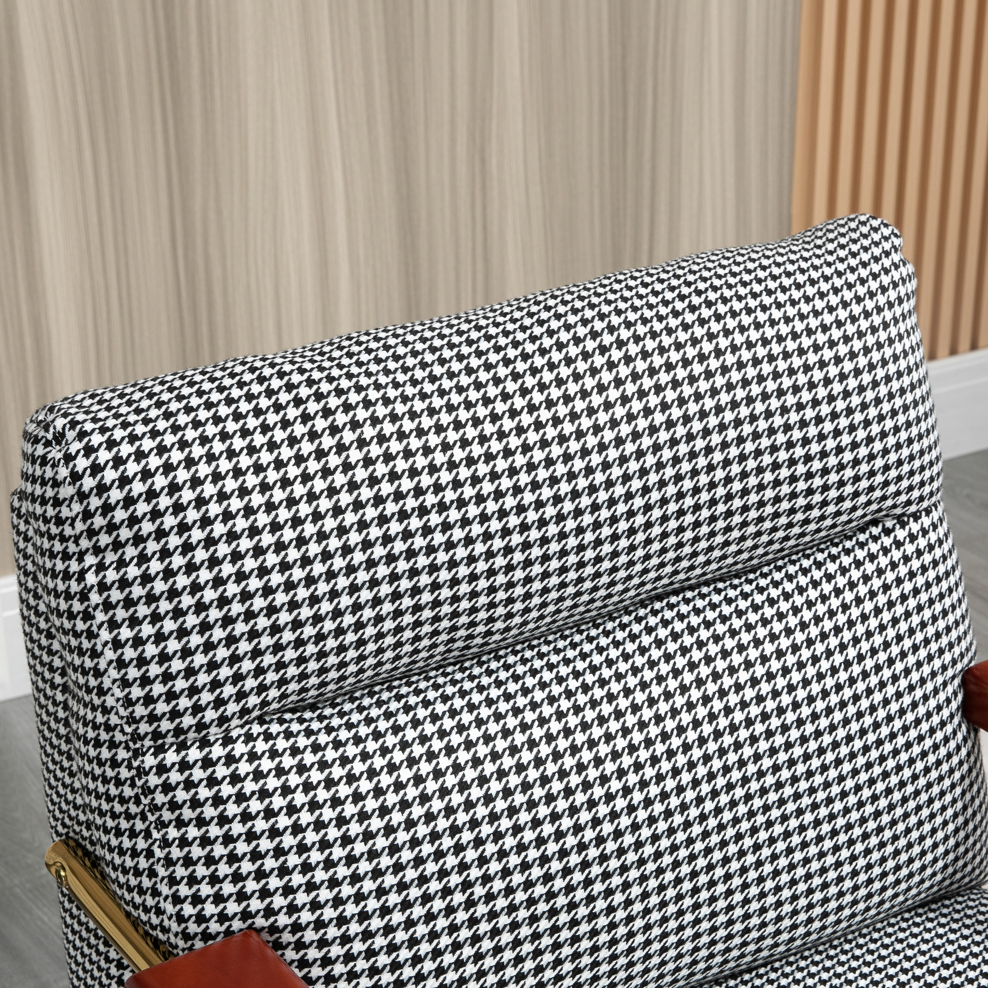 Fauteuil in retrodesign, accentstoel, pied-de-poulepatroon, houten elementen, binnenvering, zwart+wit