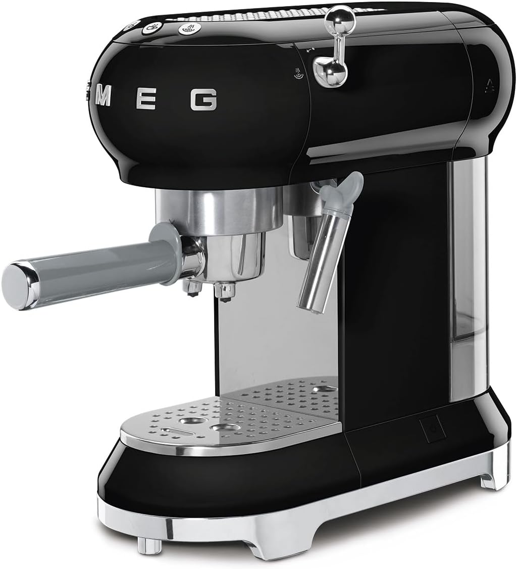 Smeg, ECF01WHEU Manual Espresso -Maschine, Cappuccino -System, Thermoblock, große Tassengehäuse und Doppelkaffeefunktion, 1 l Wassertank, kompakte Abmessungen, 1350W, Weiß