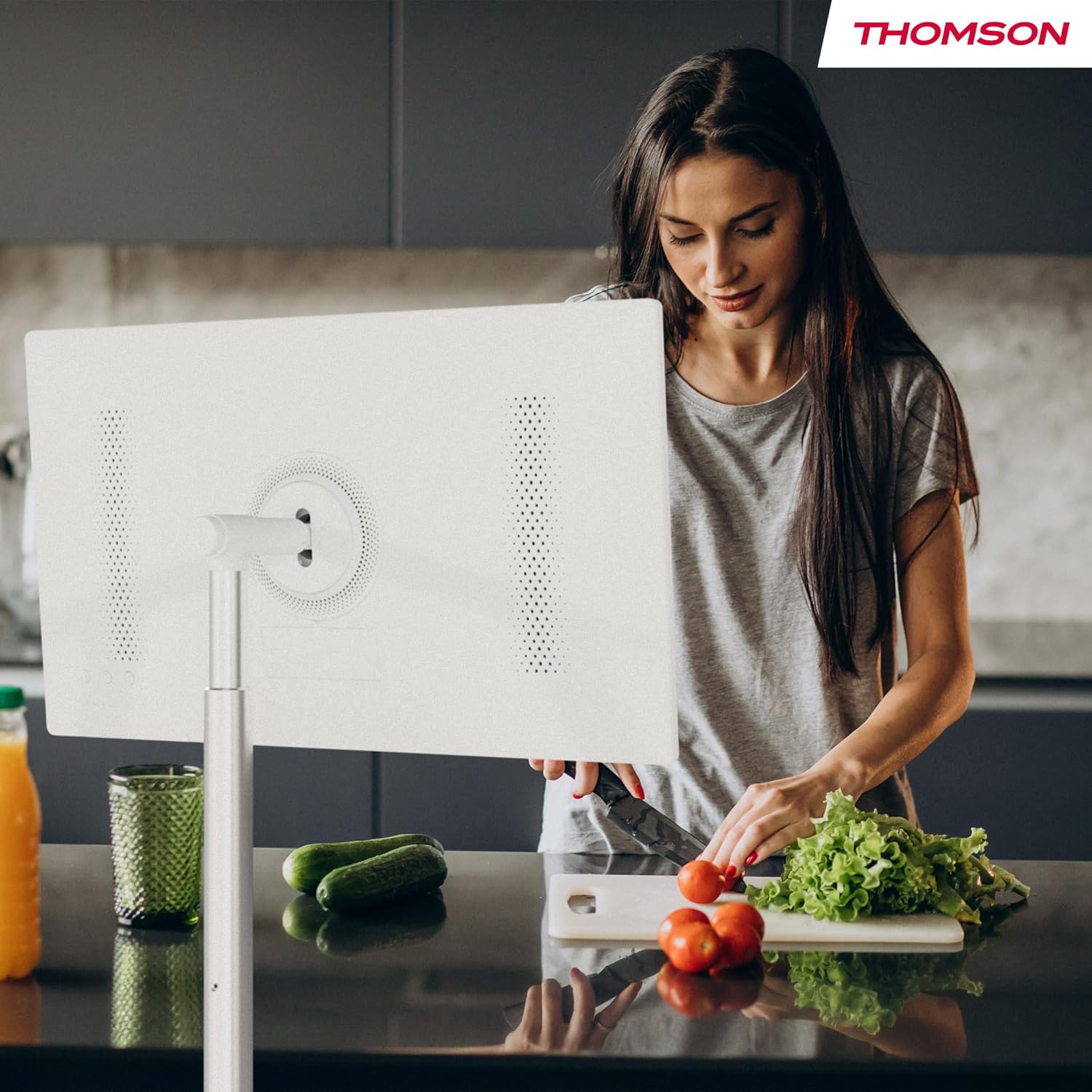 Thomson 32 Zoll (81 cm) Go TV, Tragbarer Android Fernseher – HD Ready (1366x768), Sprachsteuerung, Bluetooth 5.1, Wi-Fi, Hotspot-Funktion, Bis zu 4 Stunden Akkulaufzeit - 32HA4M44