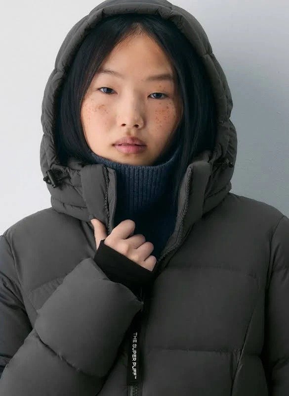 The Super Puff Women’s The Supersnug Puff Long Jacket in Coal Grey | 2XS