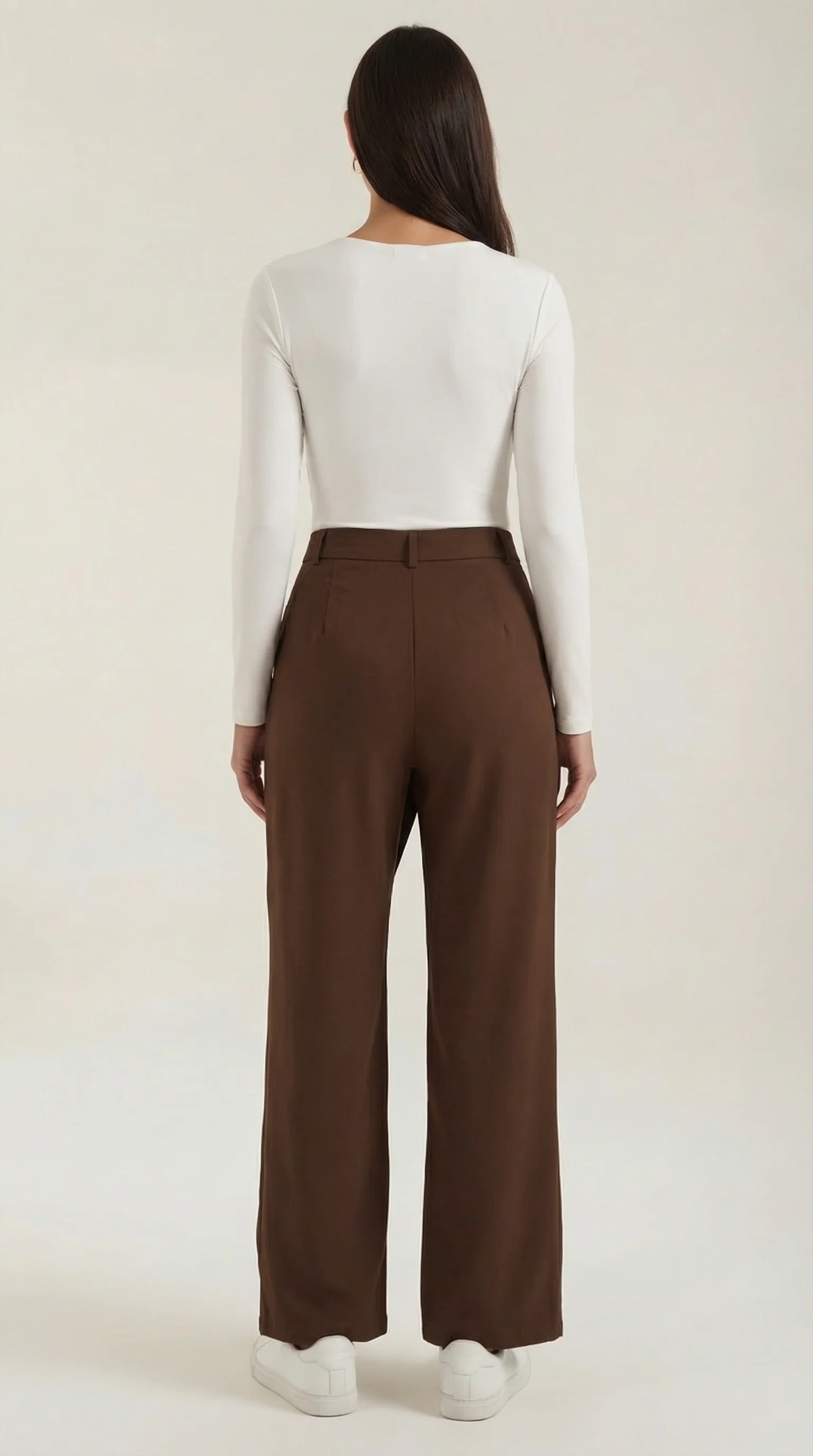 Asymmetrische Hose mit weitem Bein