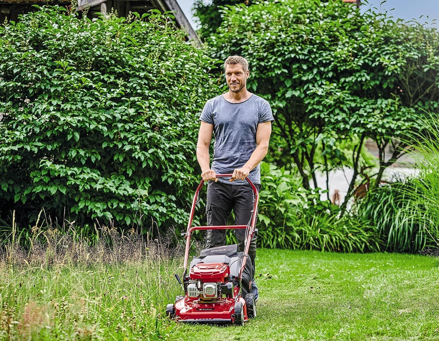 Einhell Benzin-Rasenmäher GC-PM 46/5 S (2 kW, bis 1.400 m2, 1 Zylinder, 4-Takt-Motor, abschaltbarer Hinterradantrieb, 9-stufige zentrale Schnitthöhenverstellung 25-80 mm)