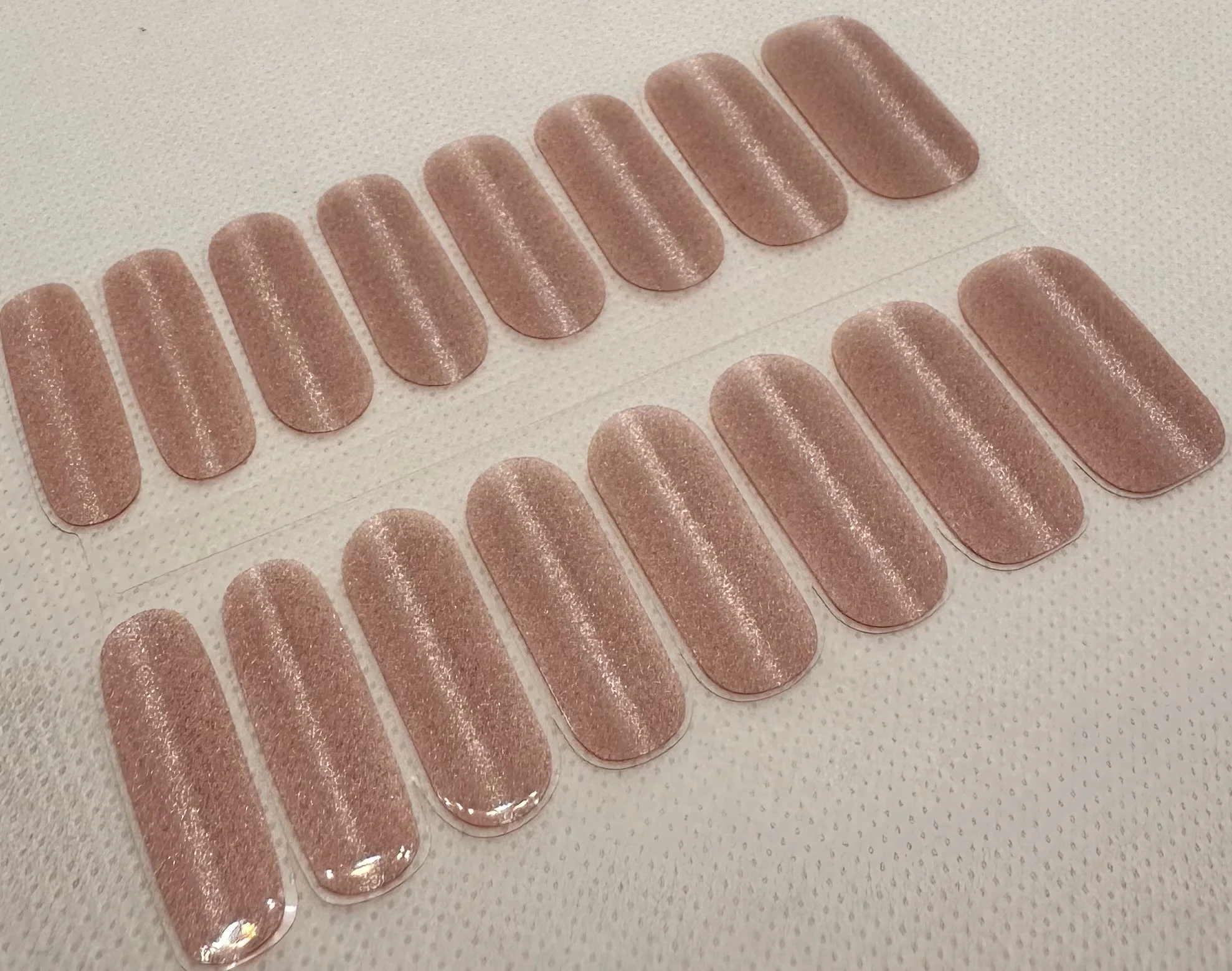 Cat Eye Effect Pink Gel