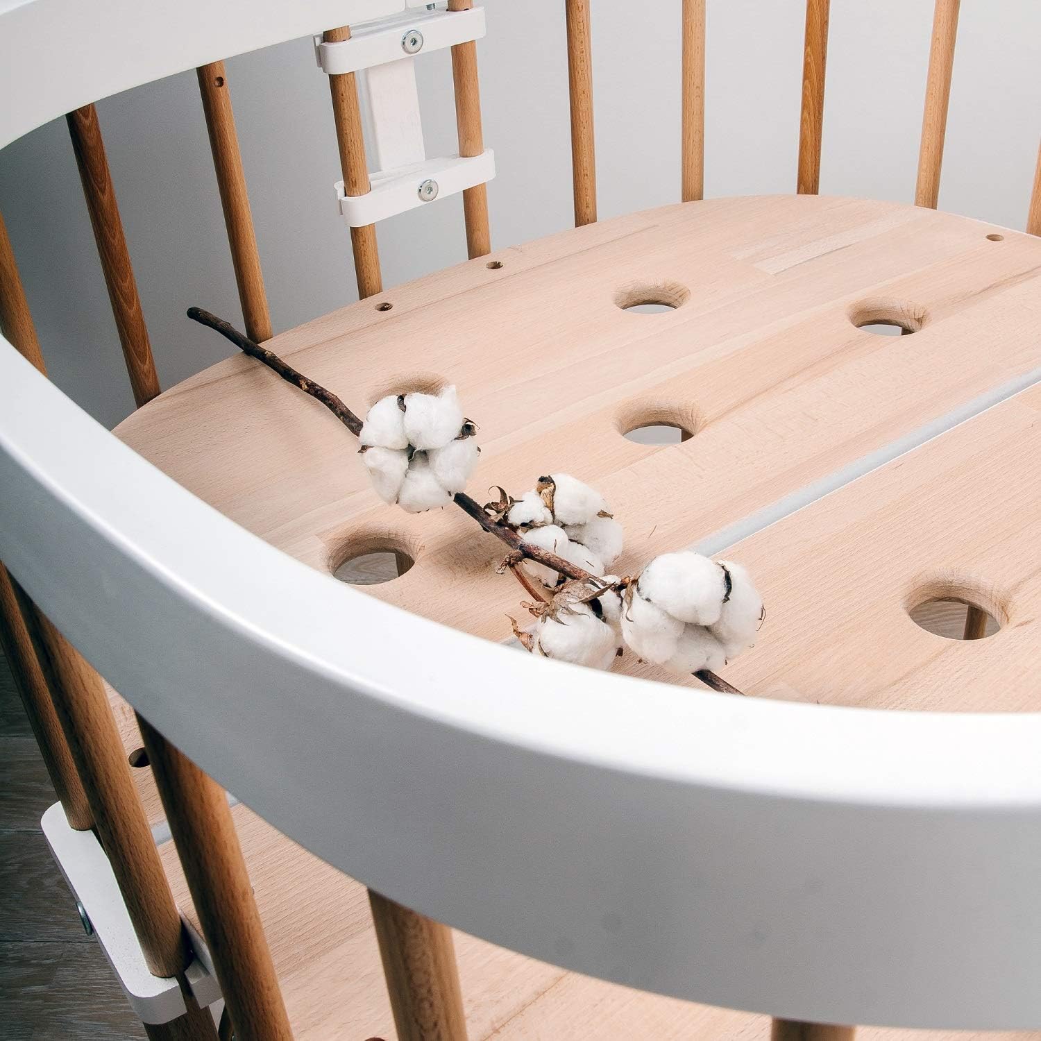 tweeto® Babybett 7 in 1 – mitwachsendes Babybett aus Holz | höhenverstellbares Beistellbett & Gitterbett | umbaubar zu Kinderbett & Laufstall (Buche Natur)