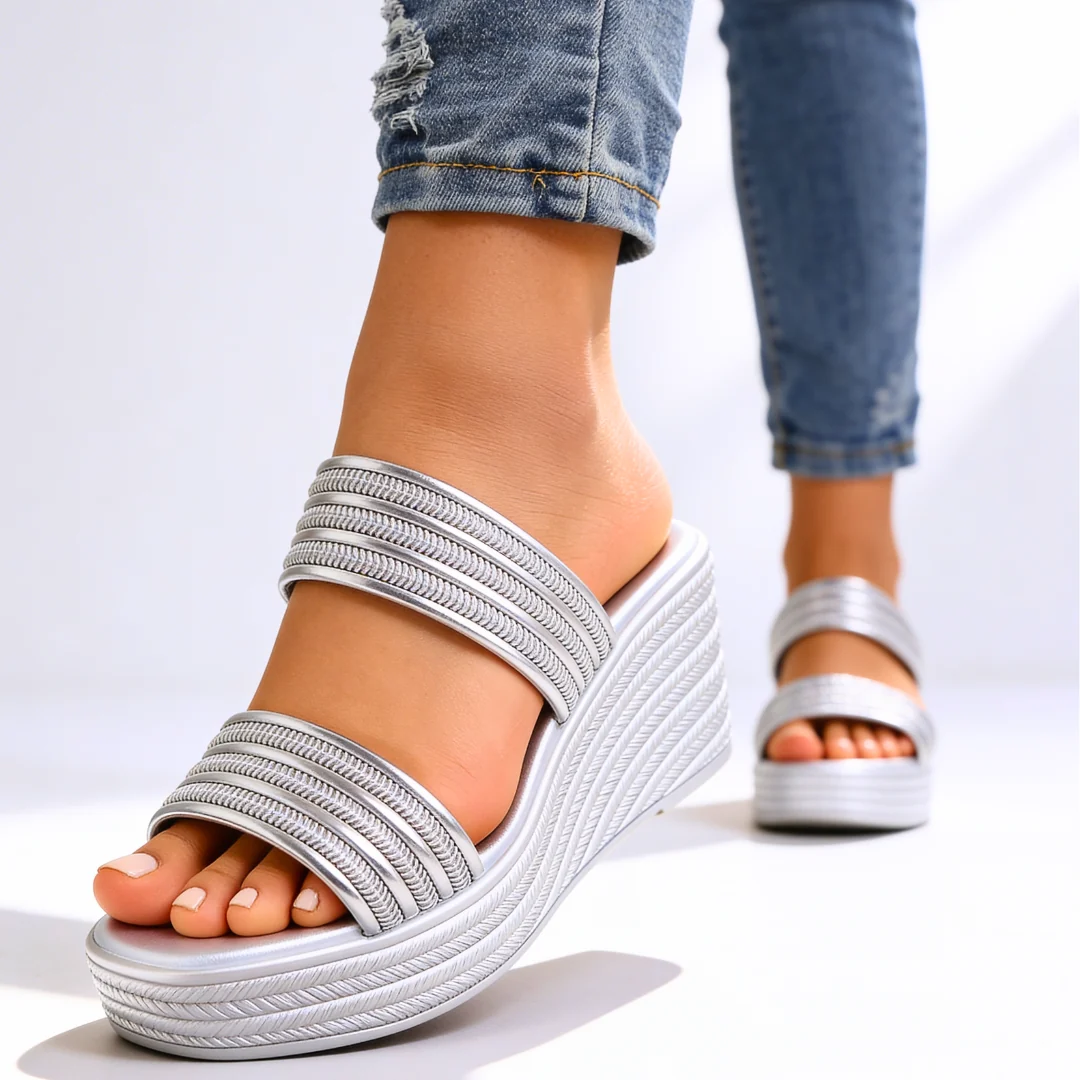 Gl?nzende Metallic-Espadrilles-Keilsandaletten f��r Damen