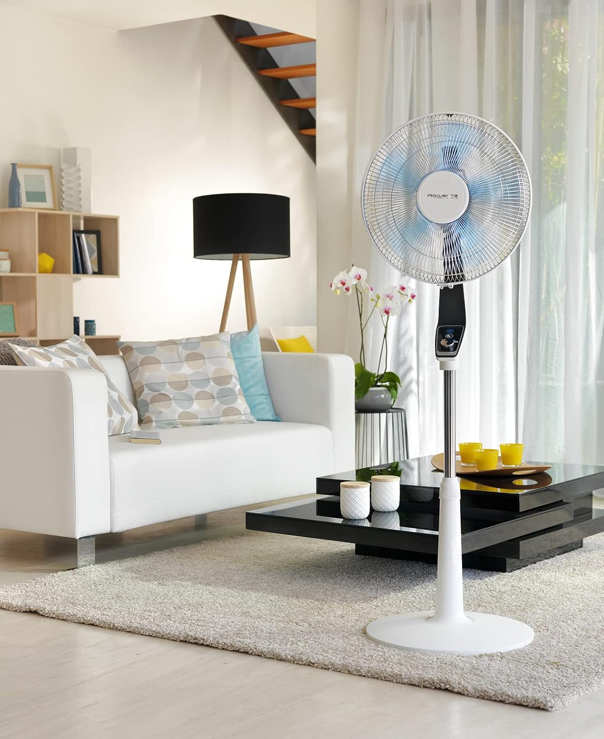 Rowenta VU5670F0 Ventilateur sur Pied Turbo avec Télécommande Silence Extrême 40 cm Silencieux Minuterie Oscillation 5 Vitesses 70W Ventilation Gris et Noir